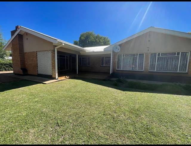 10 BEDROOM PROPERTY TO RENT IN BULT WEST